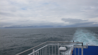 Auf See. Die Norröna hinterläßt ihre Spur