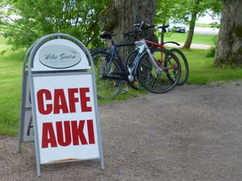 Cafe Auki